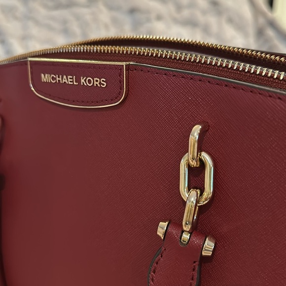 Michael Kors “Rochelle” Deep Wine Red Saffiano Shoulder Bag, Missing strap. - Picture 4 of 6